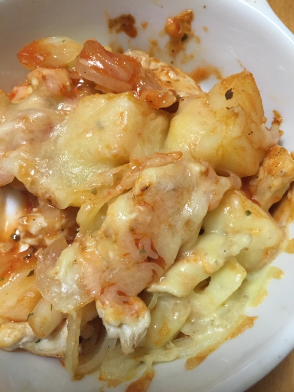 鶏肉とじゃがいものピザソースチーズ焼き レシピ・作り方 by ボンド子|楽天レシピ